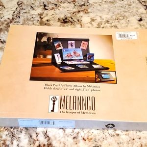 Melannco pop up photo frame